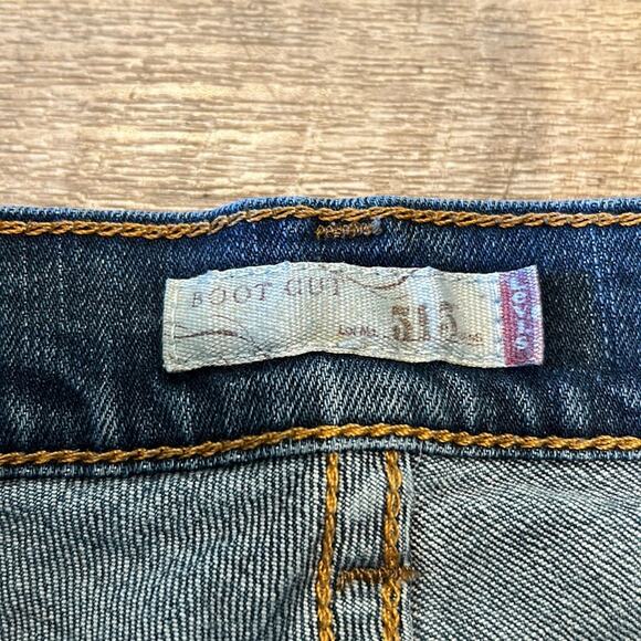 Levi's Women's 515 Boot Cut Jeans Blue Stretch Medium Wash Size 8 Short - Picture 7 of 8